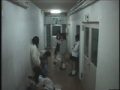 高校生集団　中年男性暴行動画